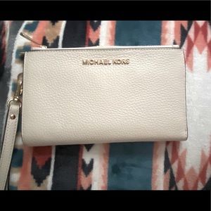 Michael Kors Adele Leather Smartphone Wallet
